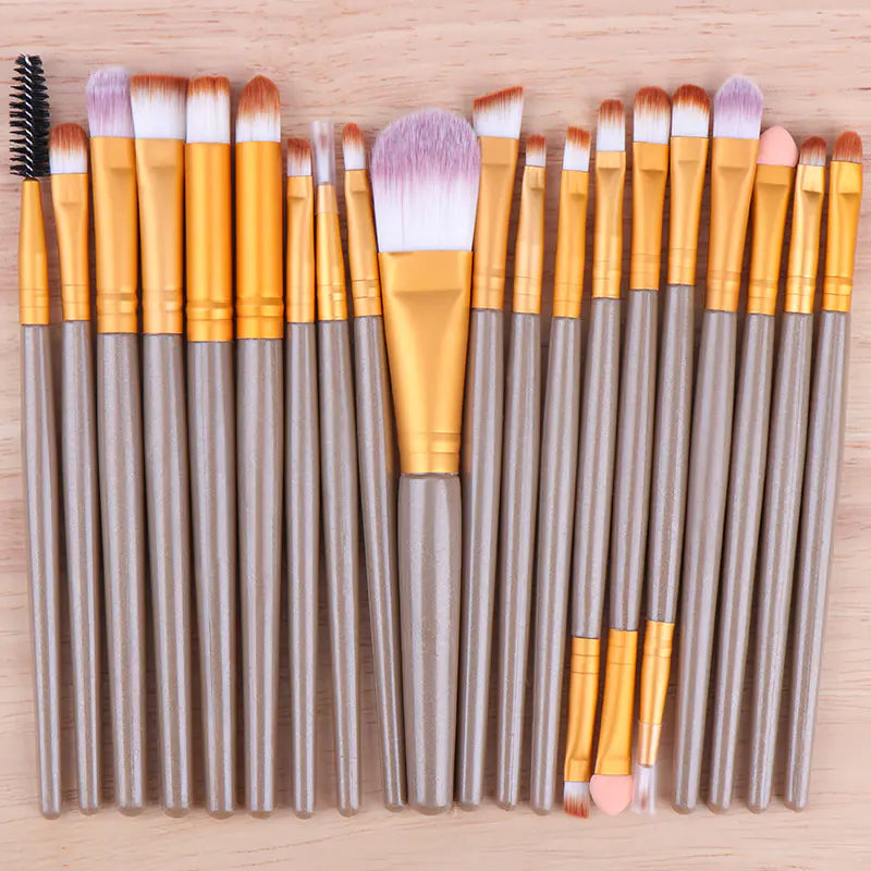 Professional Makeup Brush Set with Soft Synthetic Handles